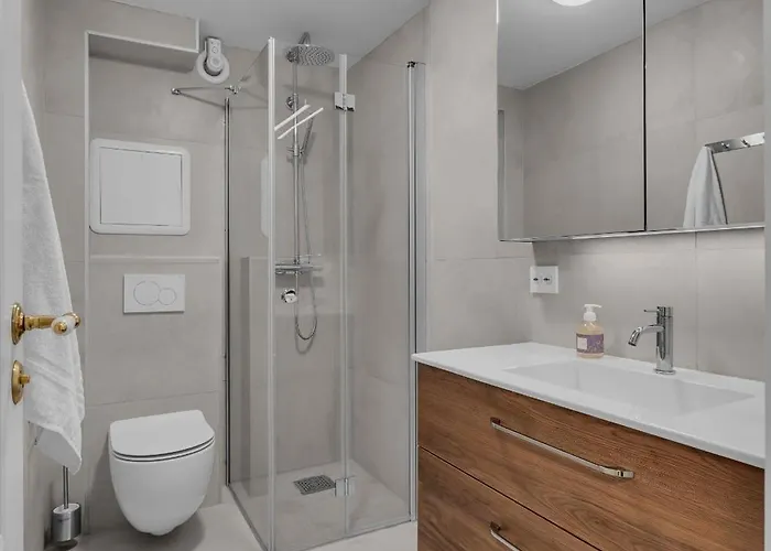 Northstay - Escape *